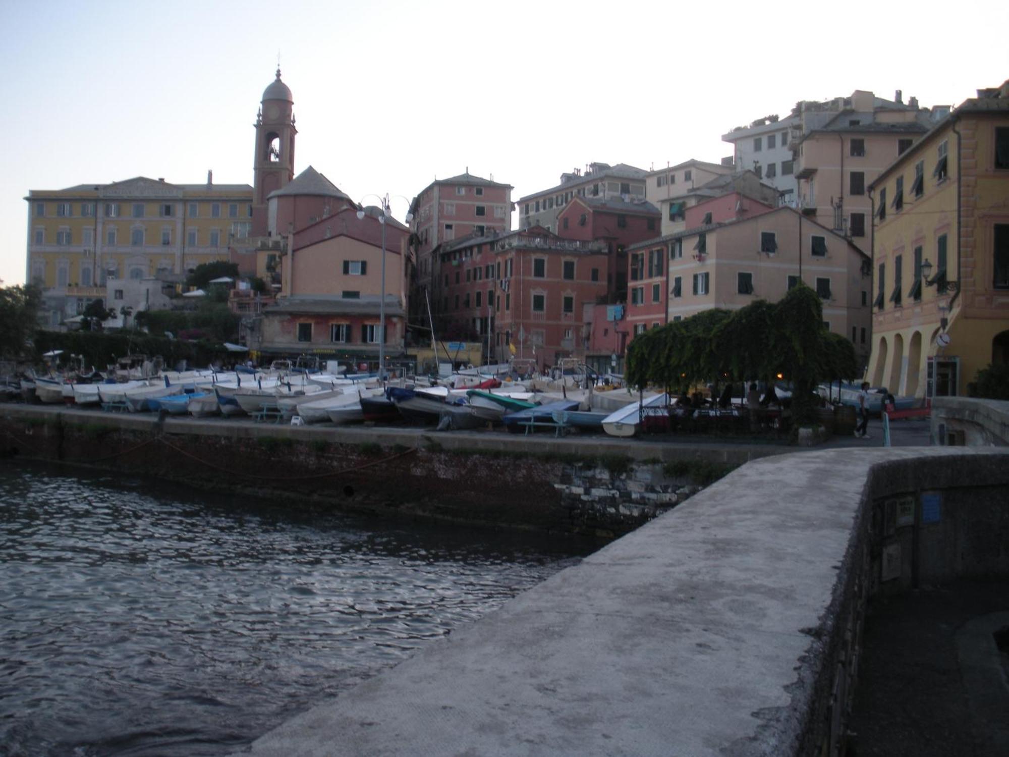 Hotel Esperia Genoa Exterior photo